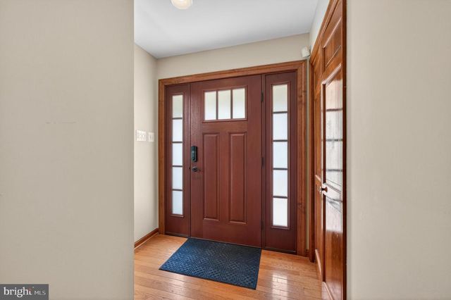 95 10TH ST, Marlton, NJ 08053