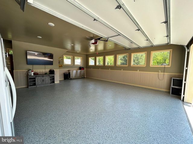 95 10TH ST, Marlton, NJ 08053