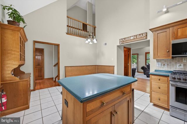 95 10TH ST, Marlton, NJ 08053