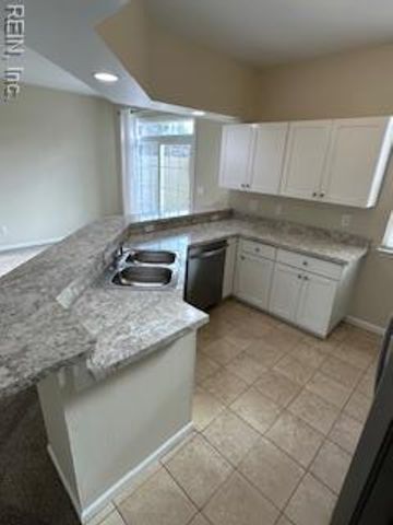 1501 Tallwood CIR, Chesapeake, VA 23320