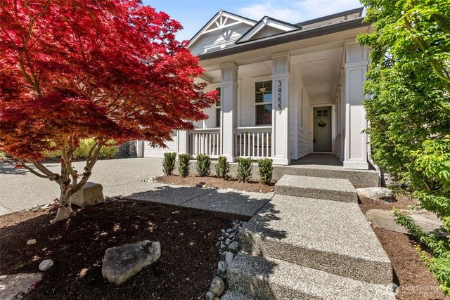 34227 SE Ash Street, Snoqualmie, WA 98065
