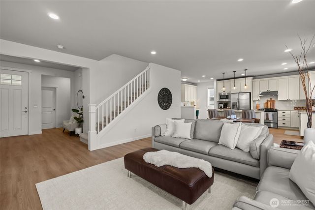 34227 SE Ash Street, Snoqualmie, WA 98065