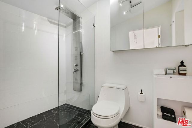 8752 Rangely Avenue, West Hollywood, CA 90048