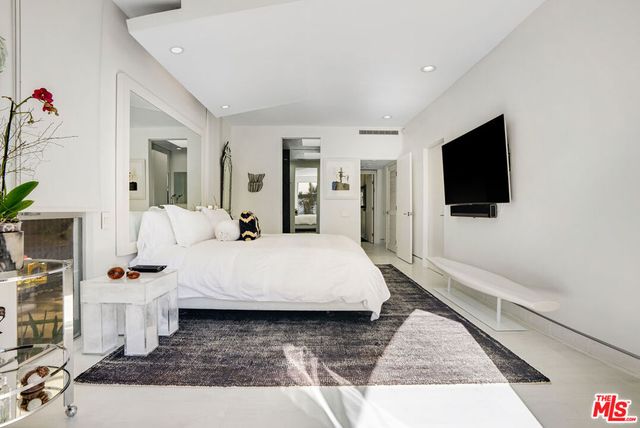 8752 Rangely Avenue, West Hollywood, CA 90048