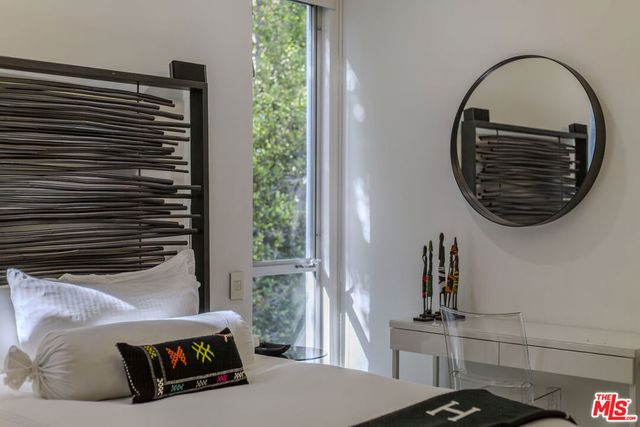 8752 Rangely Avenue, West Hollywood, CA 90048
