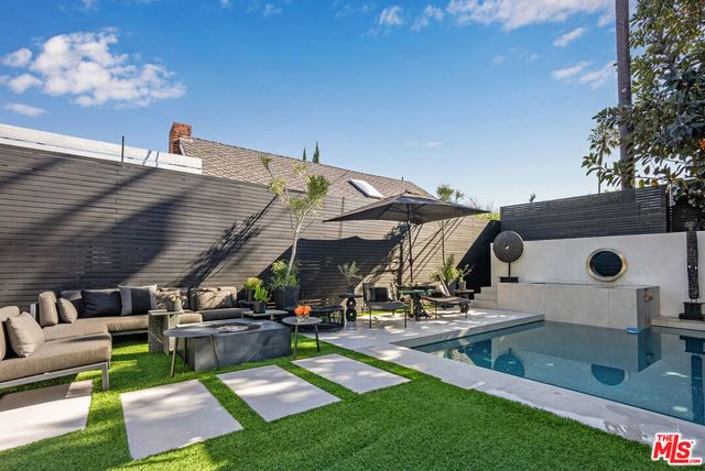 8752 Rangely Avenue, West Hollywood, CA 90048