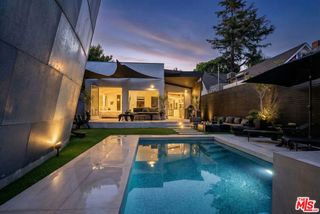 8752 Rangely Avenue, West Hollywood, CA 90048