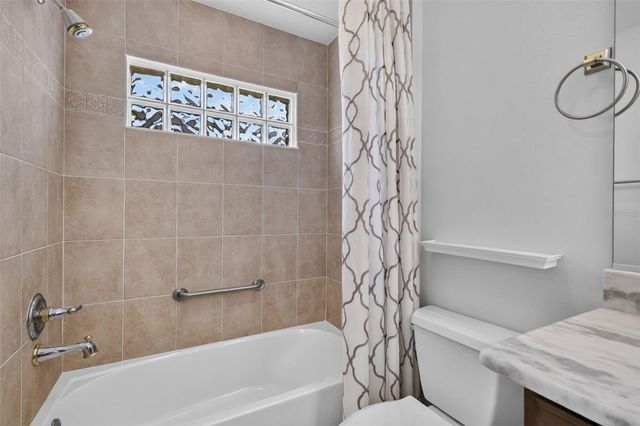 1868 DORIC AVENUE, The Villages, FL 32162