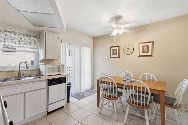 12400 PARK BOULEVARD 521, Seminole, FL 33772
