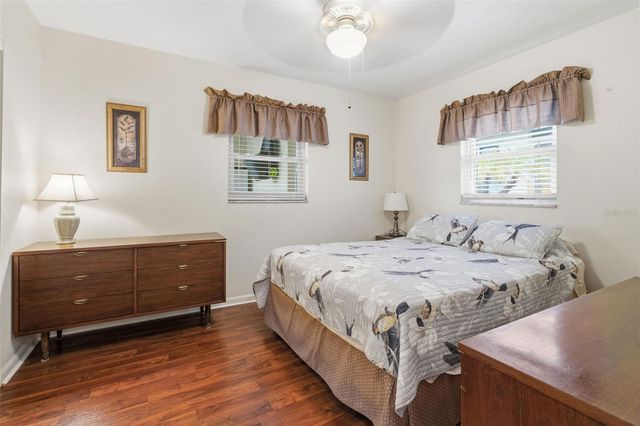 12400 PARK BOULEVARD 521, Seminole, FL 33772