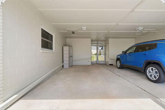 12400 PARK BOULEVARD 521, Seminole, FL 33772
