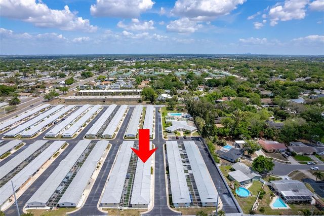 12400 PARK BOULEVARD 521, Seminole, FL 33772