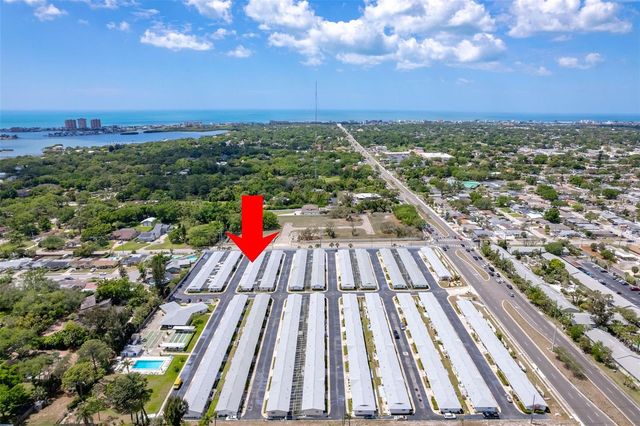 12400 PARK BOULEVARD 521, Seminole, FL 33772