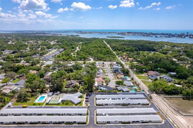 12400 PARK BOULEVARD 521, Seminole, FL 33772