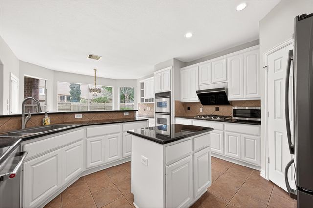 6638 Sutters Creek Trail, Missouri City, TX 77459
