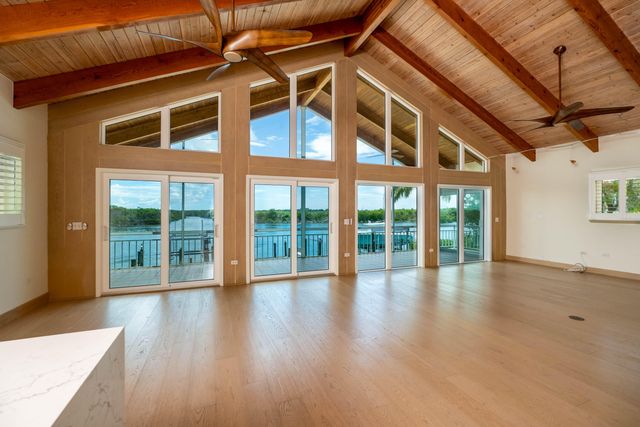 220 Tide Avenue, Plantation Key, FL 33070