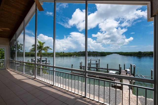 220 Tide Avenue, Plantation Key, FL 33070