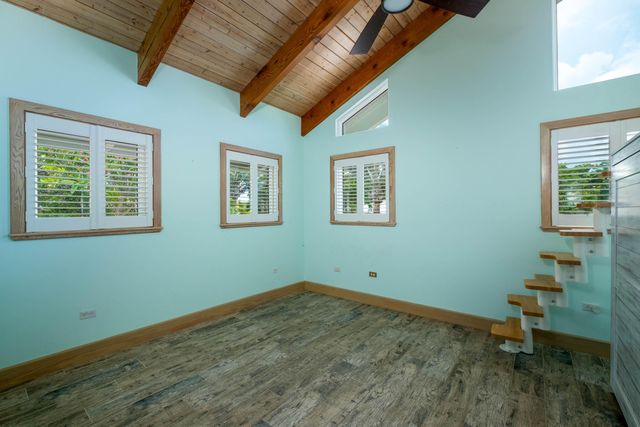 220 Tide Avenue, Plantation Key, FL 33070