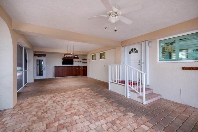 220 Tide Avenue, Plantation Key, FL 33070