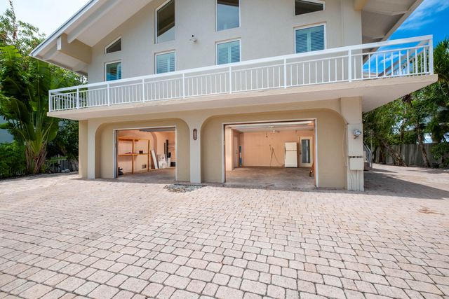 220 Tide Avenue, Plantation Key, FL 33070