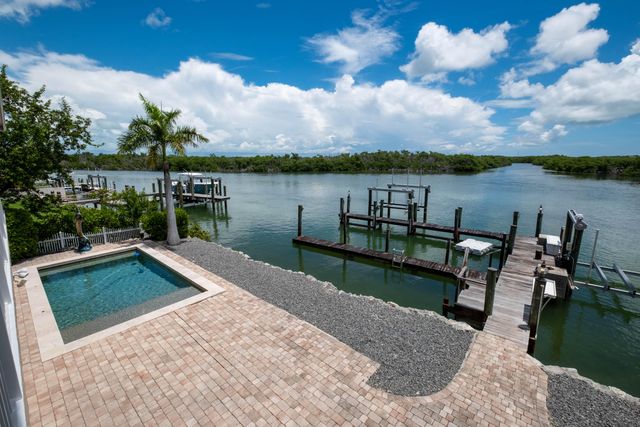220 Tide Avenue, Plantation Key, FL 33070