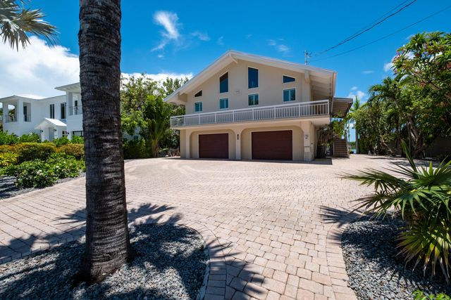 220 Tide Avenue, Plantation Key, FL 33070