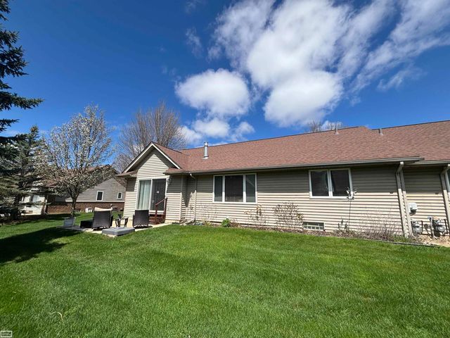 34904 Chickadee Ridge, Richmond, MI 48062