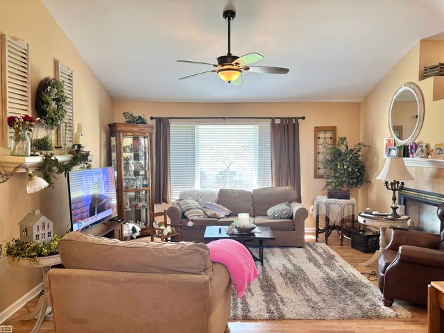34904 Chickadee Ridge, Richmond, MI 48062