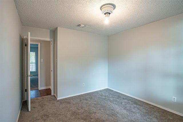 2302 Westpark Way Circle, Euless, TX 76040