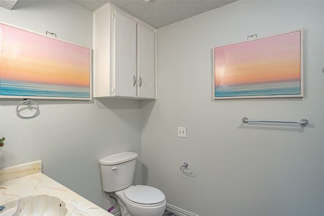 2302 Westpark Way Circle, Euless, TX 76040