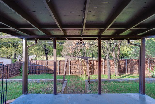 2302 Westpark Way Circle, Euless, TX 76040