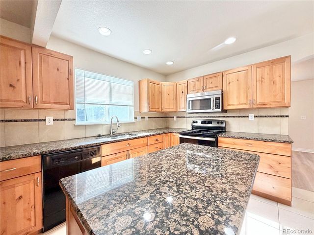 10625 W 58th Avenue B, Arvada, CO 80002