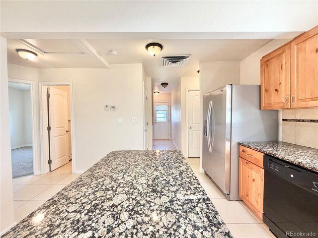 10625 W 58th Avenue B, Arvada, CO 80002