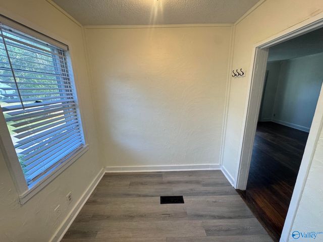 206 Surrey Road SW, Huntsville, AL 35801