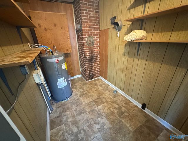 206 Surrey Road SW, Huntsville, AL 35801