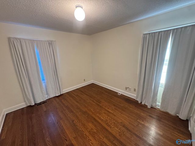 206 Surrey Road SW, Huntsville, AL 35801