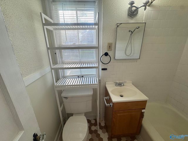 206 Surrey Road SW, Huntsville, AL 35801