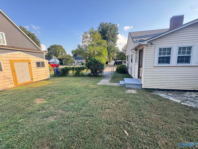206 Surrey Road SW, Huntsville, AL 35801