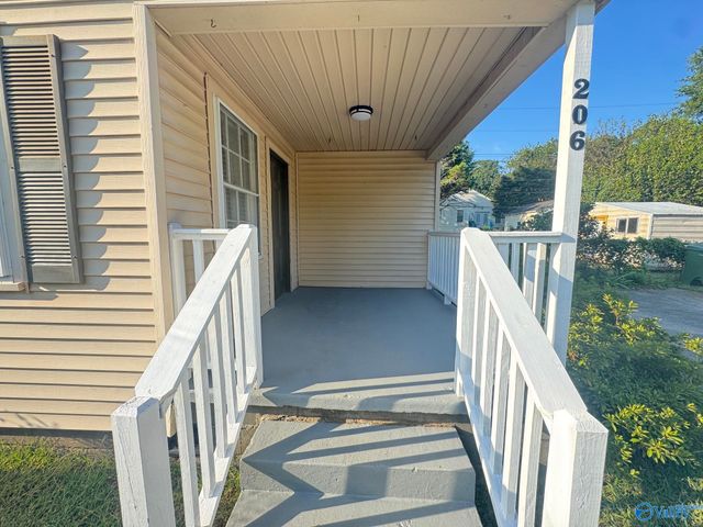 206 Surrey Road SW, Huntsville, AL 35801