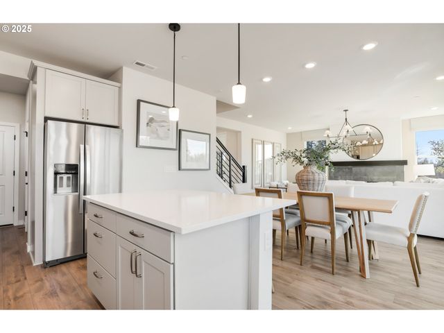 3945 W 4TH St, Washougal, WA 98671