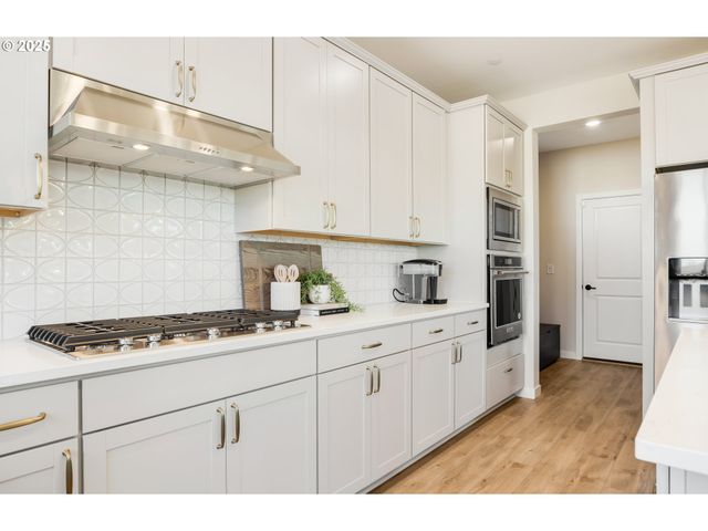 3945 W 4TH St, Washougal, WA 98671
