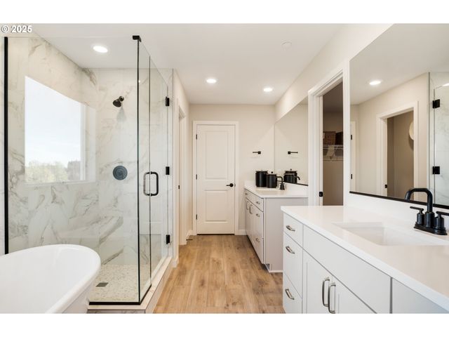 3945 W 4TH St, Washougal, WA 98671
