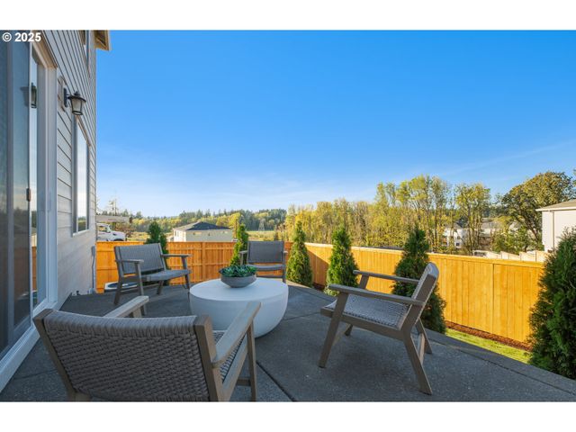 3945 W 4TH St, Washougal, WA 98671