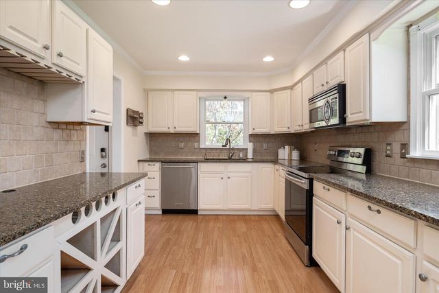 2008 BRIDGEPOINTE DR, Chester, MD 21619