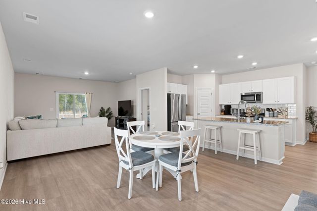 948 Bourne Drive SW, Ocean Isle Beach, NC 28469