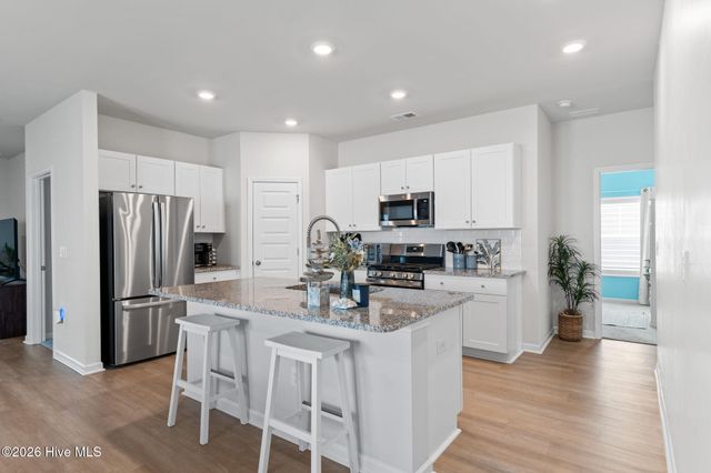 948 Bourne Drive SW, Ocean Isle Beach, NC 28469