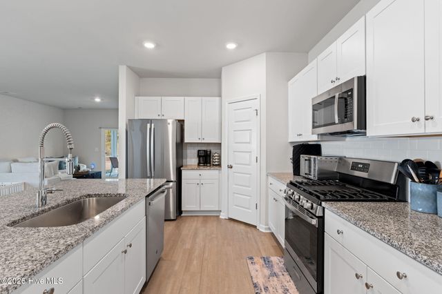 948 Bourne Drive SW, Ocean Isle Beach, NC 28469