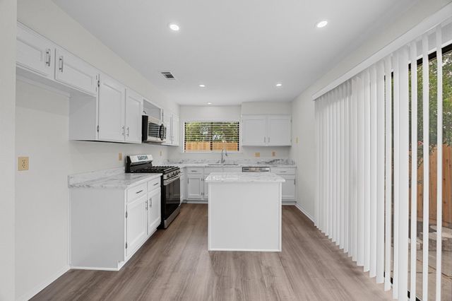 5225 LANGWOOD DR, Austin, TX 78754