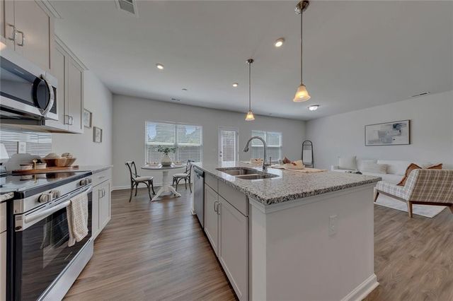 350 Cranston Drive, Ball Ground, GA 30107