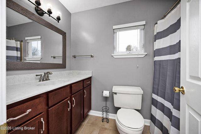 1117 Lobo Dr, Elizabethtown, KY 42701